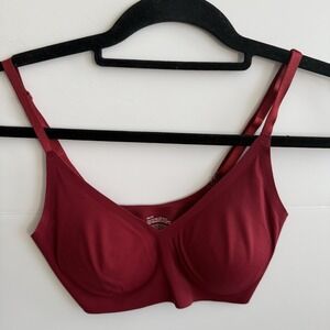 True & Co Wireless‎ Women's XS Red Triangle Bralette Removeable Pads Pull On Bra